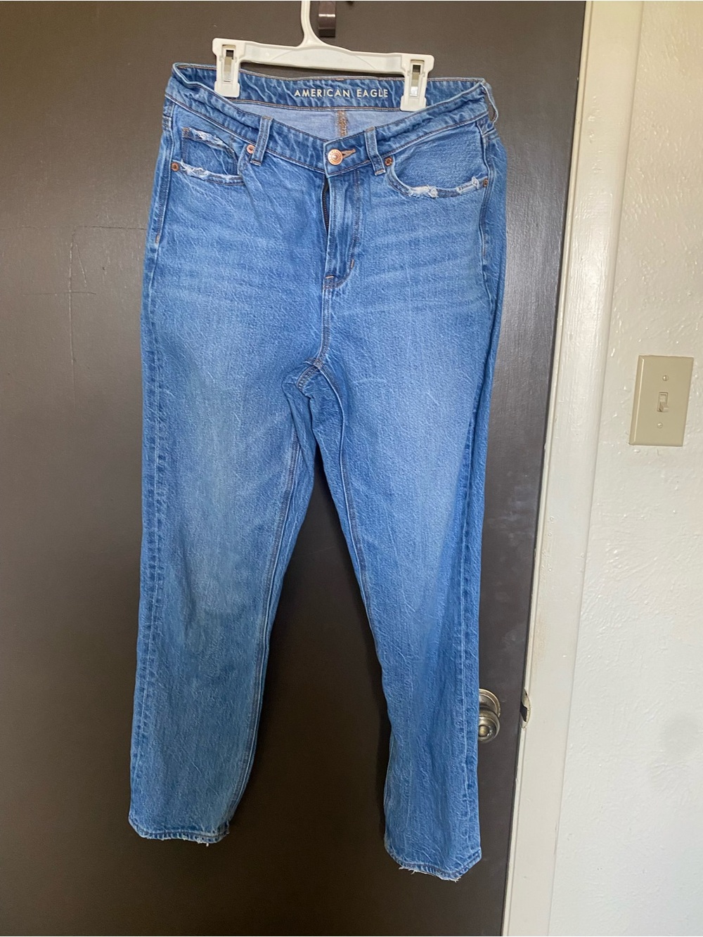 American Eagle Outfitters Mom Jeans